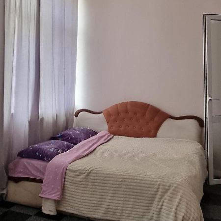 טרנופיל Затишна Квартира В Центрі Міста מראה חיצוני תמונה